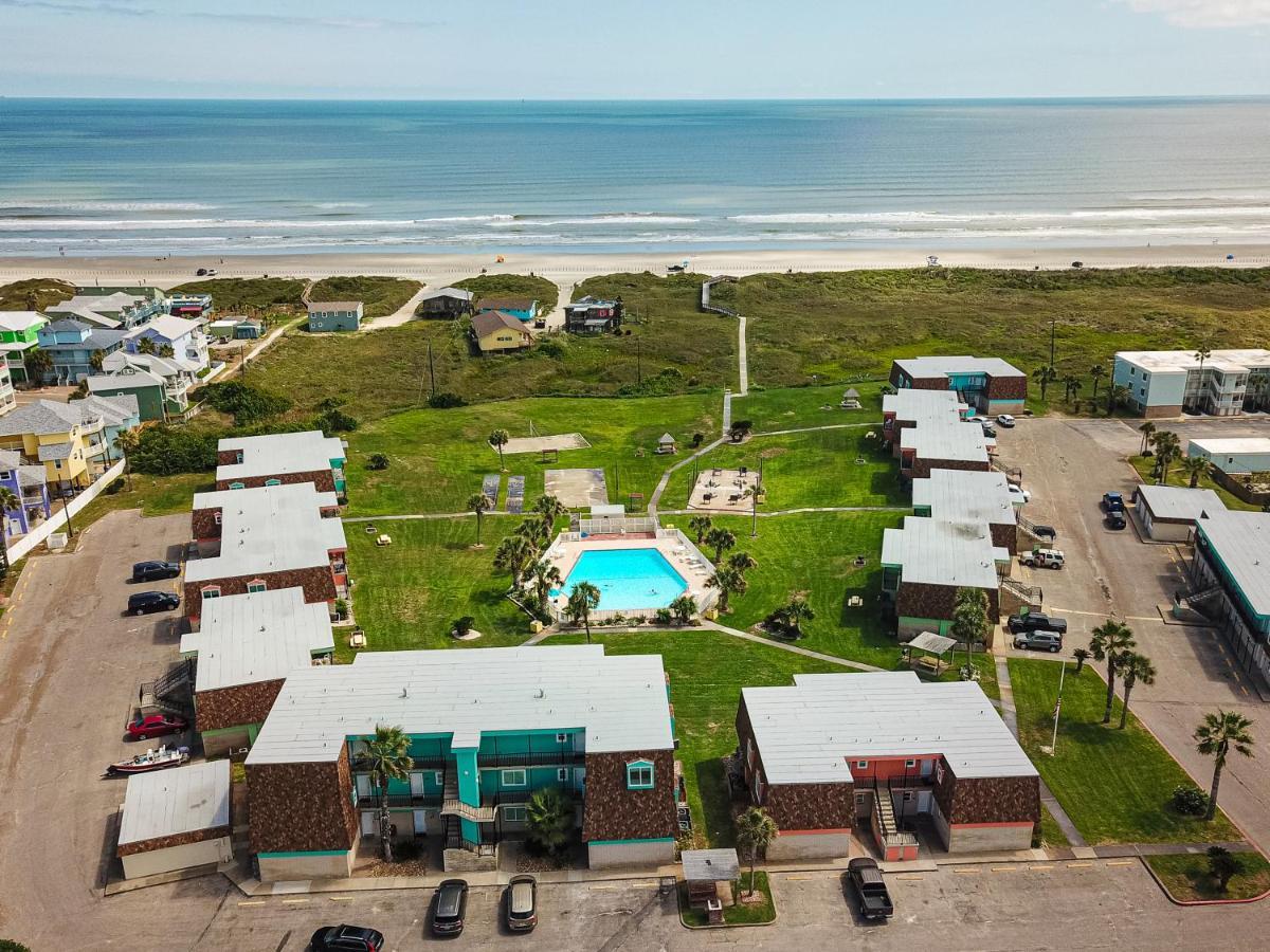 Ir33 1St Floor Condo, 2 Bedroom 2 Bath, Shared Pool, Boardwalk To Beach Port Aransas Zewnętrze zdjęcie